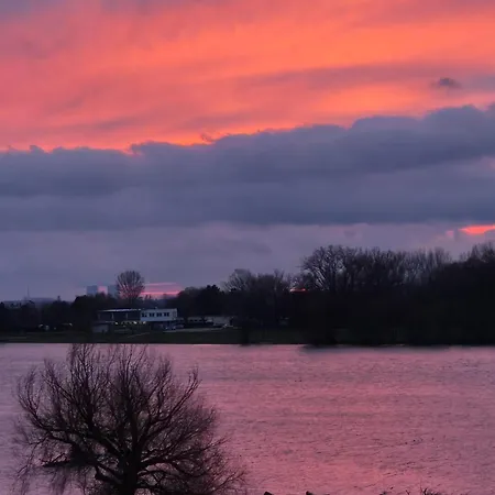 Riverside Piestany Apartment